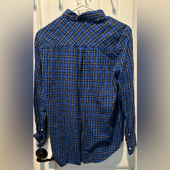 Gap women’s size medium plaid shirt - Picture 2 of 5
